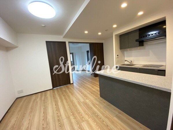 パレステージ町屋参番館の物件内観写真